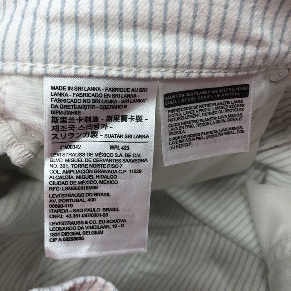 Levi's Women Mid Length Shorts Size 28 Striped Cotton Blend M127 -18 - Picture 8 of 16